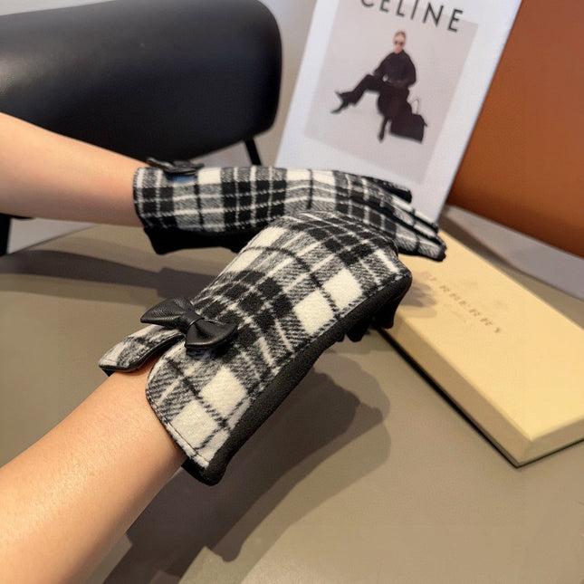 GLOVES IN BLACK WOOL WITH BOW 462284