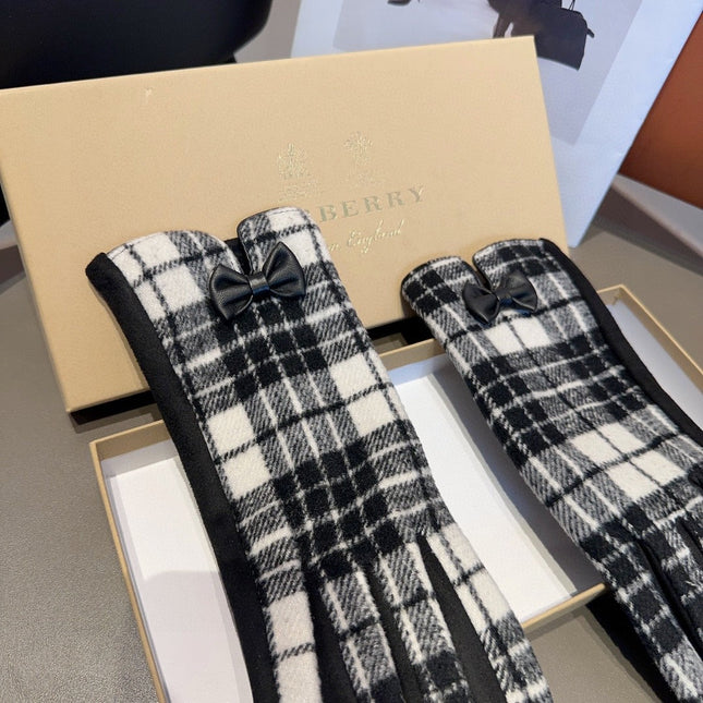 GLOVES IN BLACK WOOL WITH BOW 462284