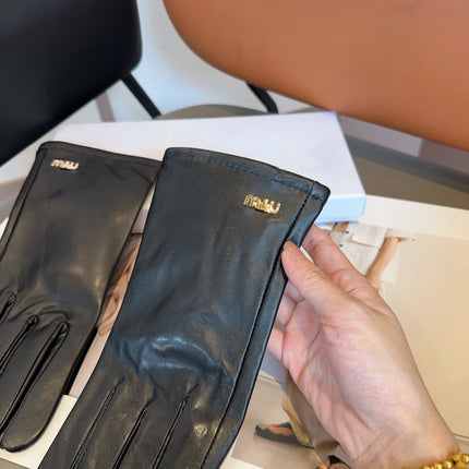 GLOVES IN BLACK LAMBSKIN 462312