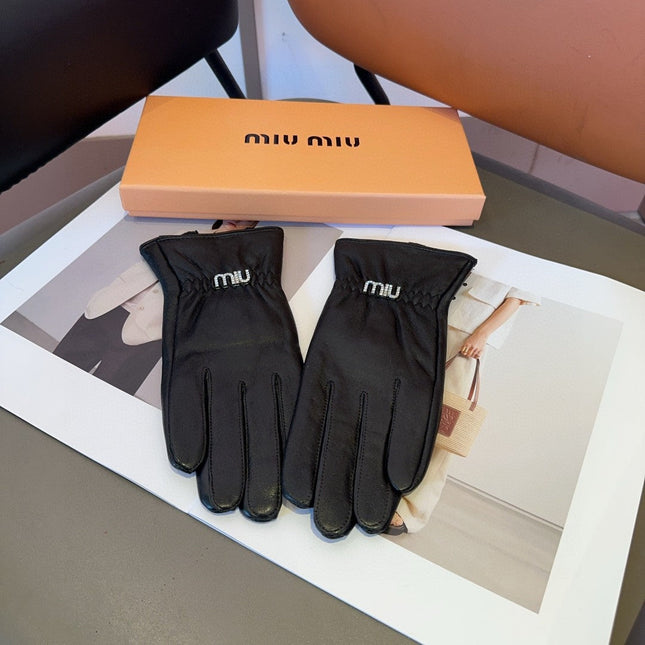 GLOVES IN BLACK LAMBSKIN 462378