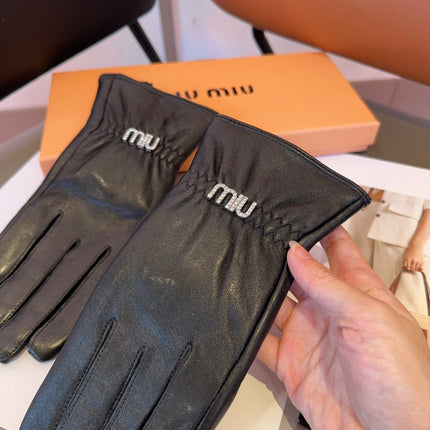 GLOVES IN BLACK LAMBSKIN 462378