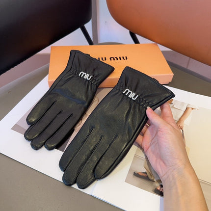 GLOVES IN BLACK LAMBSKIN 462378