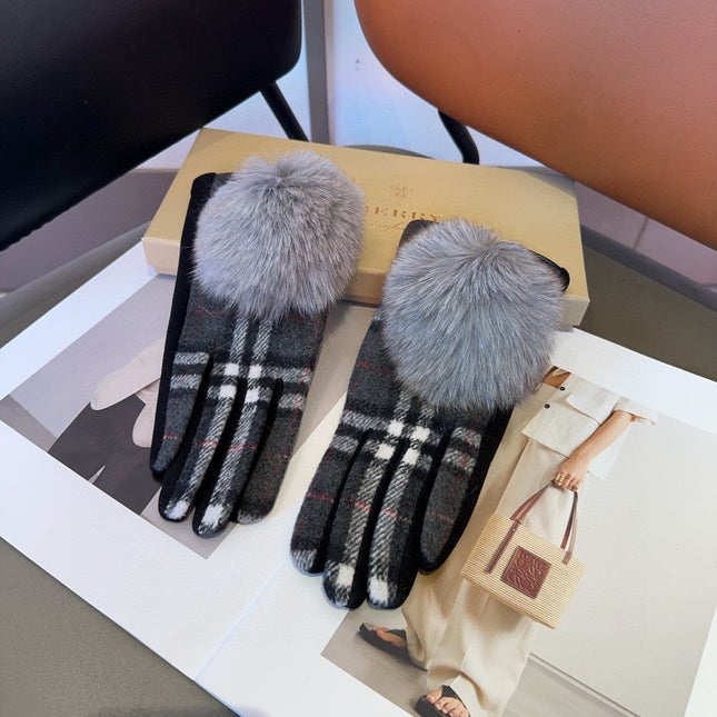 GLOVES IN BLACK MIX WHITE WOOL 465020