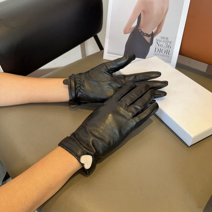 GLOVES WITH HEART ICON IN BLACK LAMBSKIN 465039