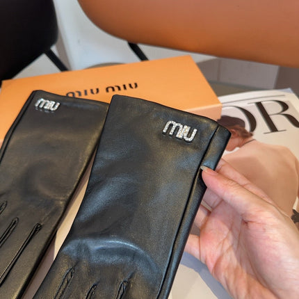 GLOVES IN BLACK LAMBSKIN 465049