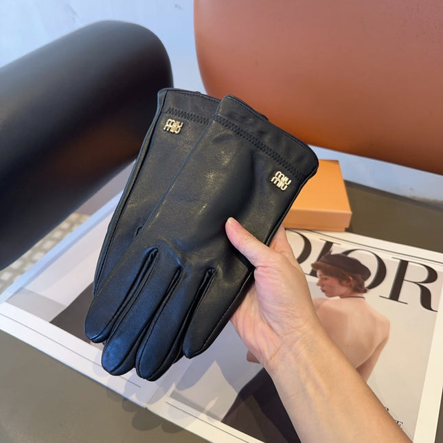 GLOVES IN BLACK LAMBSKIN 465833