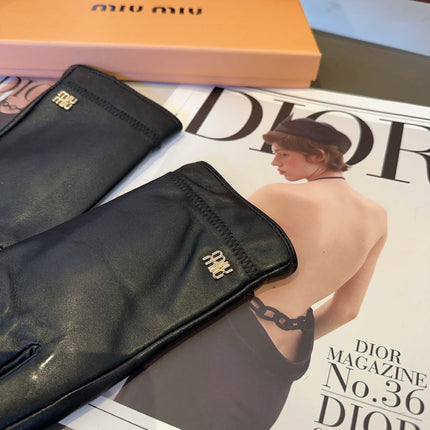 GLOVES IN BLACK LAMBSKIN 465833