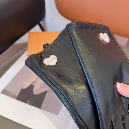 GLOVES ATTACHED HEART ICON IN BLACK LAMBSKIN 466814