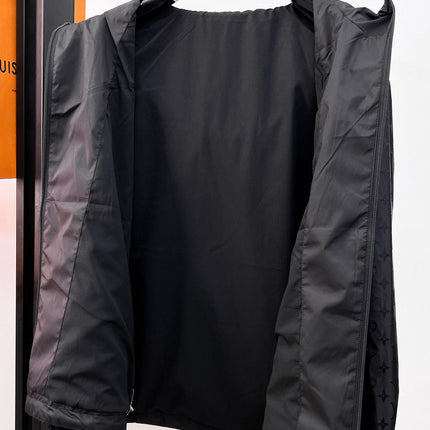 LV BLACK JACKET 239519