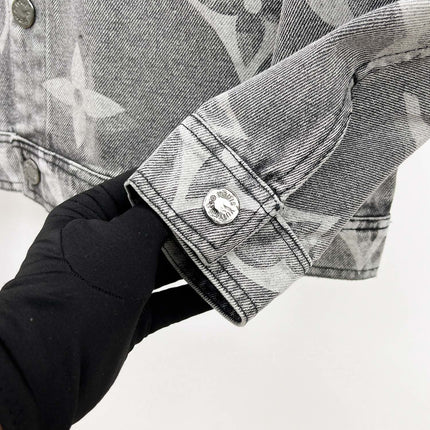 LV ASH GRAY MONOGRAM DENIM JACKET 239524