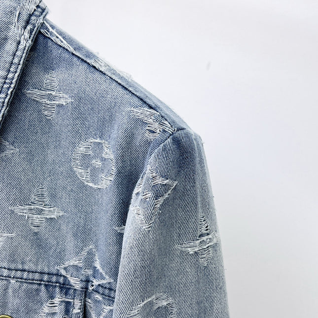 LV LIGHT BLUE MONOGRAM DENIM JACKET 239529