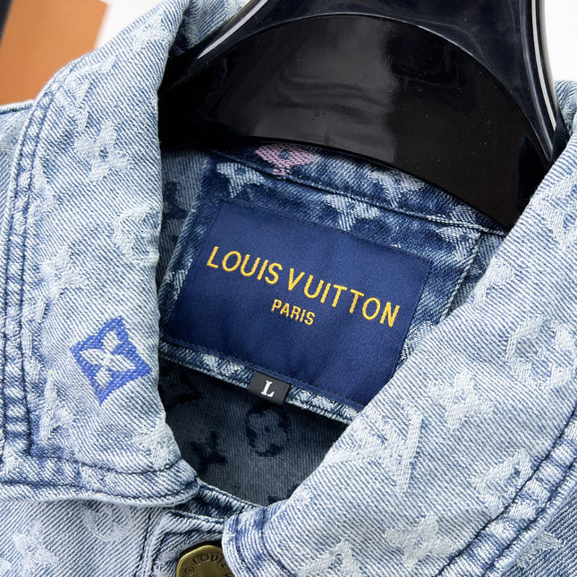 LV LIGHT BLUE DENIM JACKET 239530