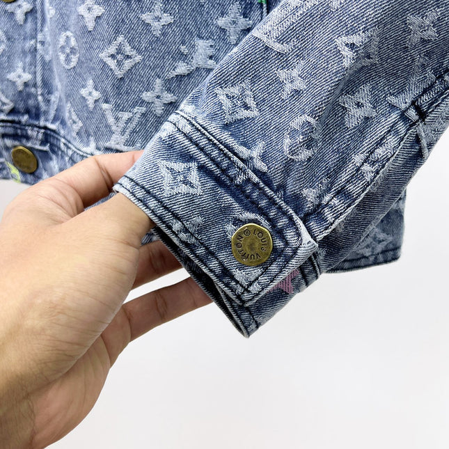LV LIGHT BLUE DENIM JACKET 239530