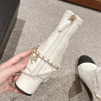 CC LOW CUT BOOTS IN WHITE STRETCH LAMBSKIN AND GROSGRAIN WITH PEARL CHAIN