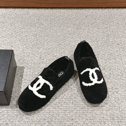 CC LOAFERS IN BLACK FLEECE WITH WHITE LOGO