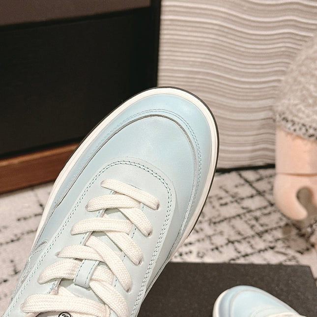 SNEAKER IN BLUE PASTEL HAND-POLISHED CALFSKIN 977829