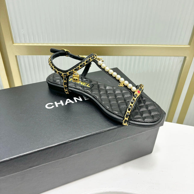 SANDALS PEARL CHAIN IN BLACK COWHIDE