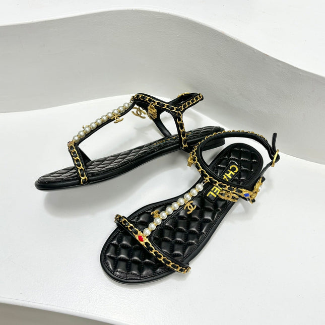 SANDALS PEARL CHAIN IN BLACK COWHIDE