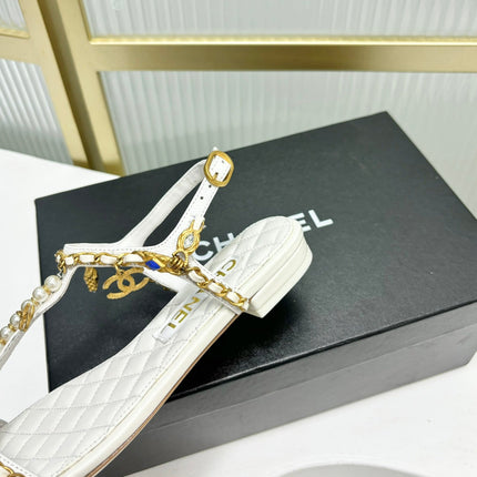 SANDALS PEARL CHAIN IN WHITE COWHIDE