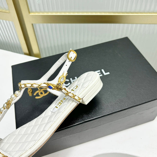 SANDALS PEARL CHAIN IN WHITE COWHIDE