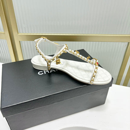 SANDALS PEARL CHAIN IN WHITE COWHIDE