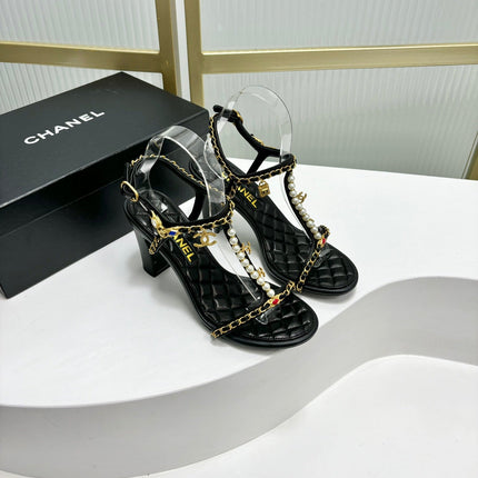 HIGH HEELS PEARL CHAIN IN BLACK COWHIDE