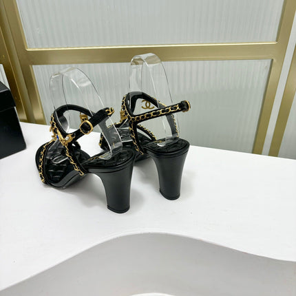 HIGH HEELS PEARL CHAIN IN BLACK COWHIDE