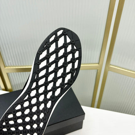 SNEAKER IN BLACK SUEDE AND BREATHABLE MESH