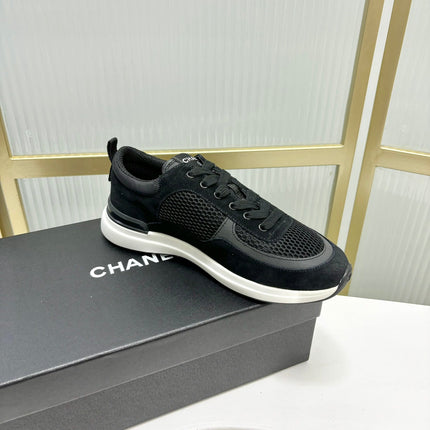 SNEAKER IN BLACK SUEDE AND BREATHABLE MESH