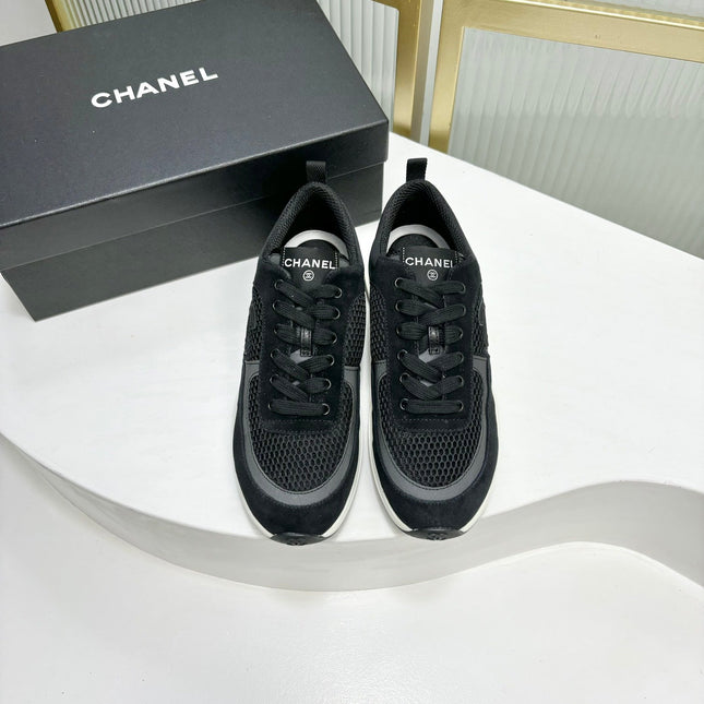 SNEAKER IN BLACK SUEDE AND BREATHABLE MESH