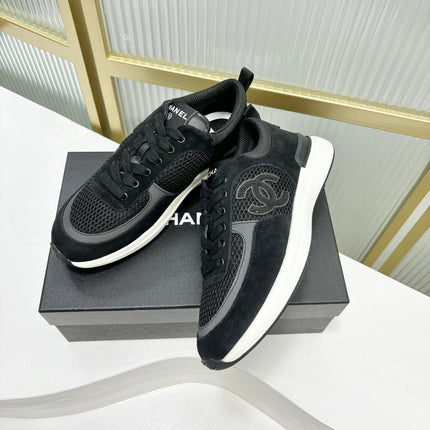 SNEAKER IN BLACK SUEDE AND BREATHABLE MESH