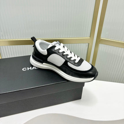 SNEAKER IN BLACK CALFSKIN AND GREY BREATHABLE MESH