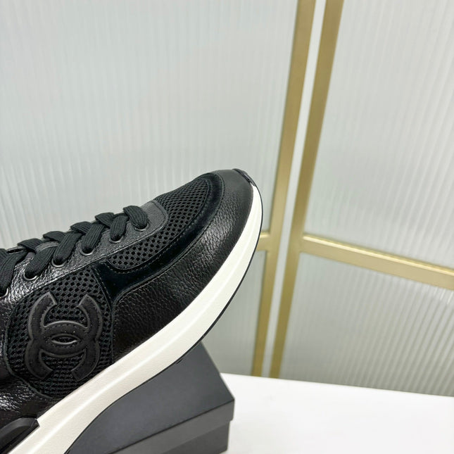 SNEAKER IN BLACK SUEDE