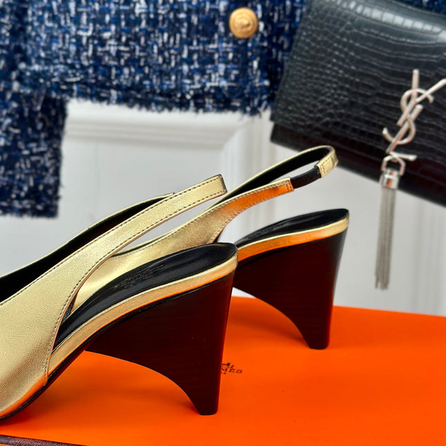 HIGH HEEL 75 MM POINTED- TOE SANDAL IN GOLD CALFSKIN