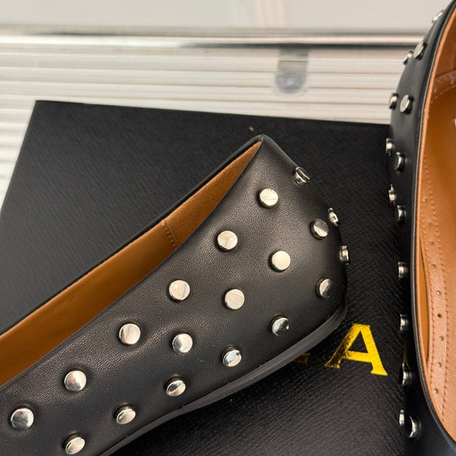STUD-EMBELLISHED BALLET FLATS IN BLACK CALFSKIN