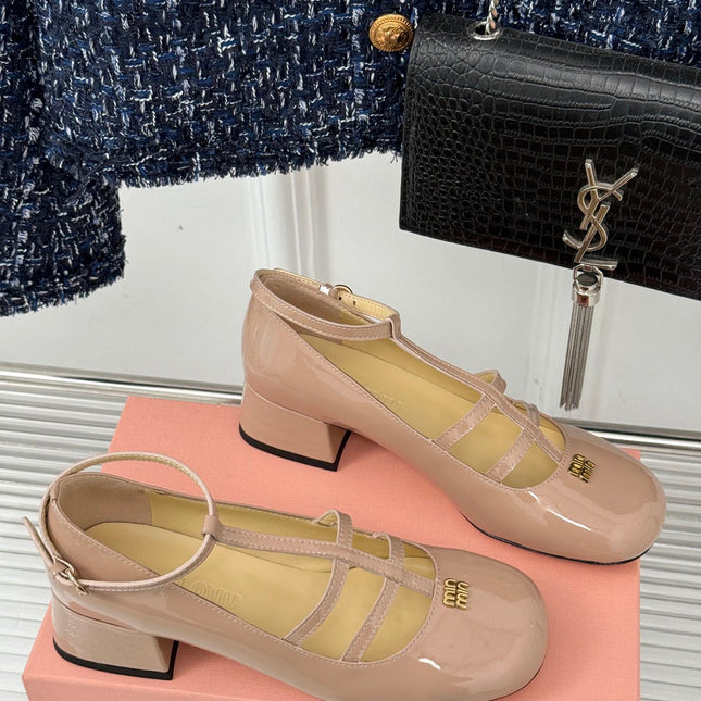 BALLET PUMPS WITH STRAP IN BEIGE GLOSSY LAMBSKIN