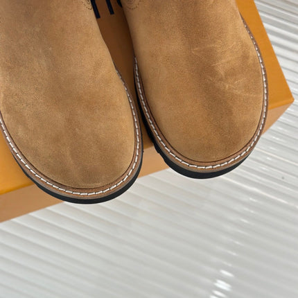 CHUNKY SOLE SNOW BOOTS IN PEANUT BROWN SUEDE AND WHITE WOOL