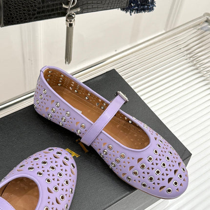 MARY JANE IN PASTEL GRAY CALFSKIN