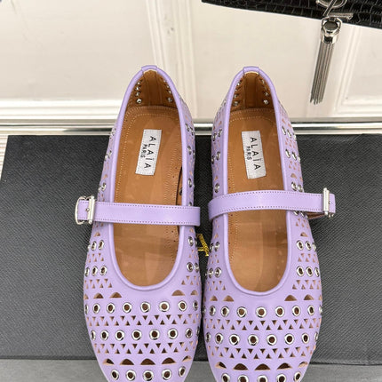 MARY JANE IN PASTEL GRAY CALFSKIN