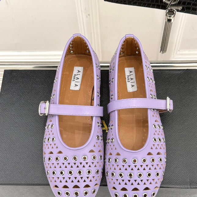 MARY JANE IN PASTEL GRAY CALFSKIN