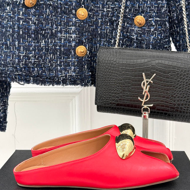 ALAIA FLAT MULE IN CRIMSON RED LAMBSKIN WITH GOLD HARDWARE