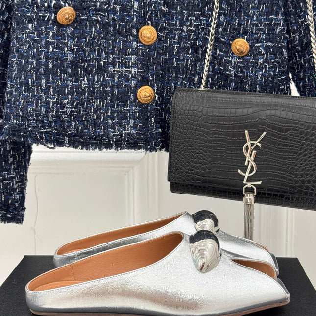 ALAIA FLAT MULE IN SILVER LAMBSKIN WITH SILVER HARDWARE