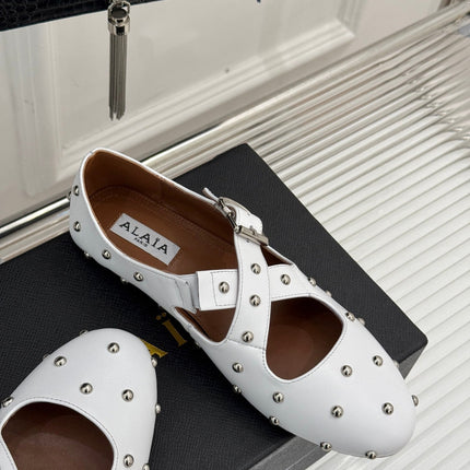 CROSSED STRAP BALLET FLATS IN WHITE CALFSKIN