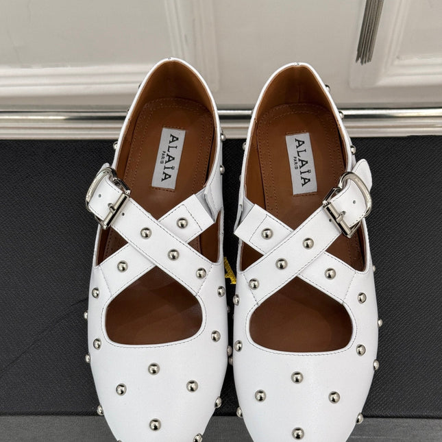 CROSSED STRAP BALLET FLATS IN WHITE CALFSKIN