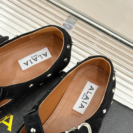 CROSSED STRAP BALLET FLATS IN BLACK SUEDE