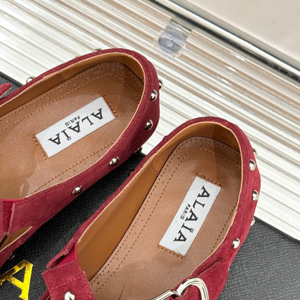 CROSSED STRAP BALLET FLATS IN BERRY RED SUEDE
