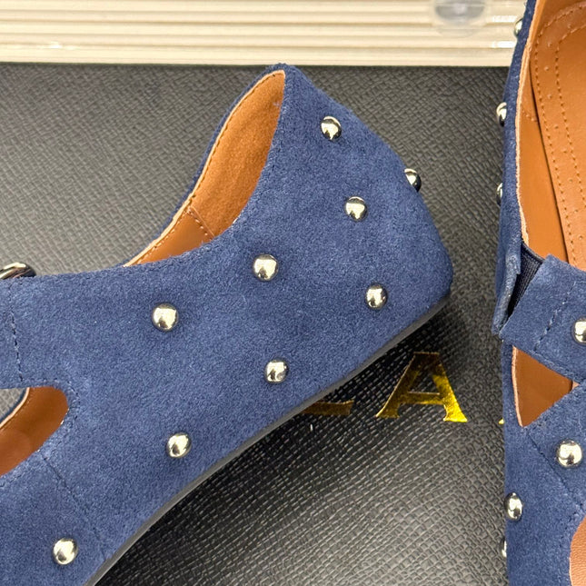 CROSSED STRAP BALLET FLATS IN NAVY BLUE SUEDE