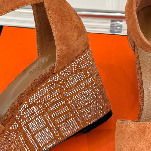 ILLUSION 35 SANDAL IN VIVID ORANGE SUEDE WITH RHINESTONE DETAILS