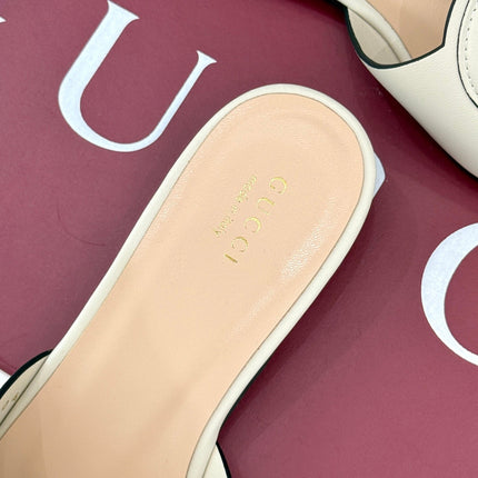 SLIDE SANDALS IN CREAM WHITE CALFSKIN