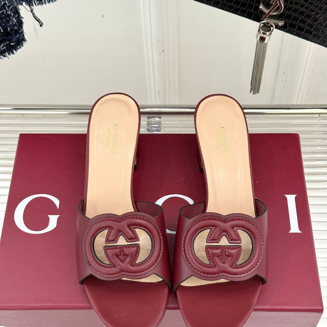 MID-HEEL MULE IN RED CALFSKIN